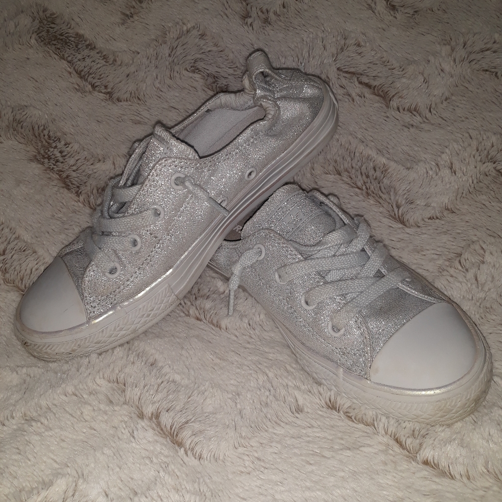 Silver slipon sparkle converse sz4